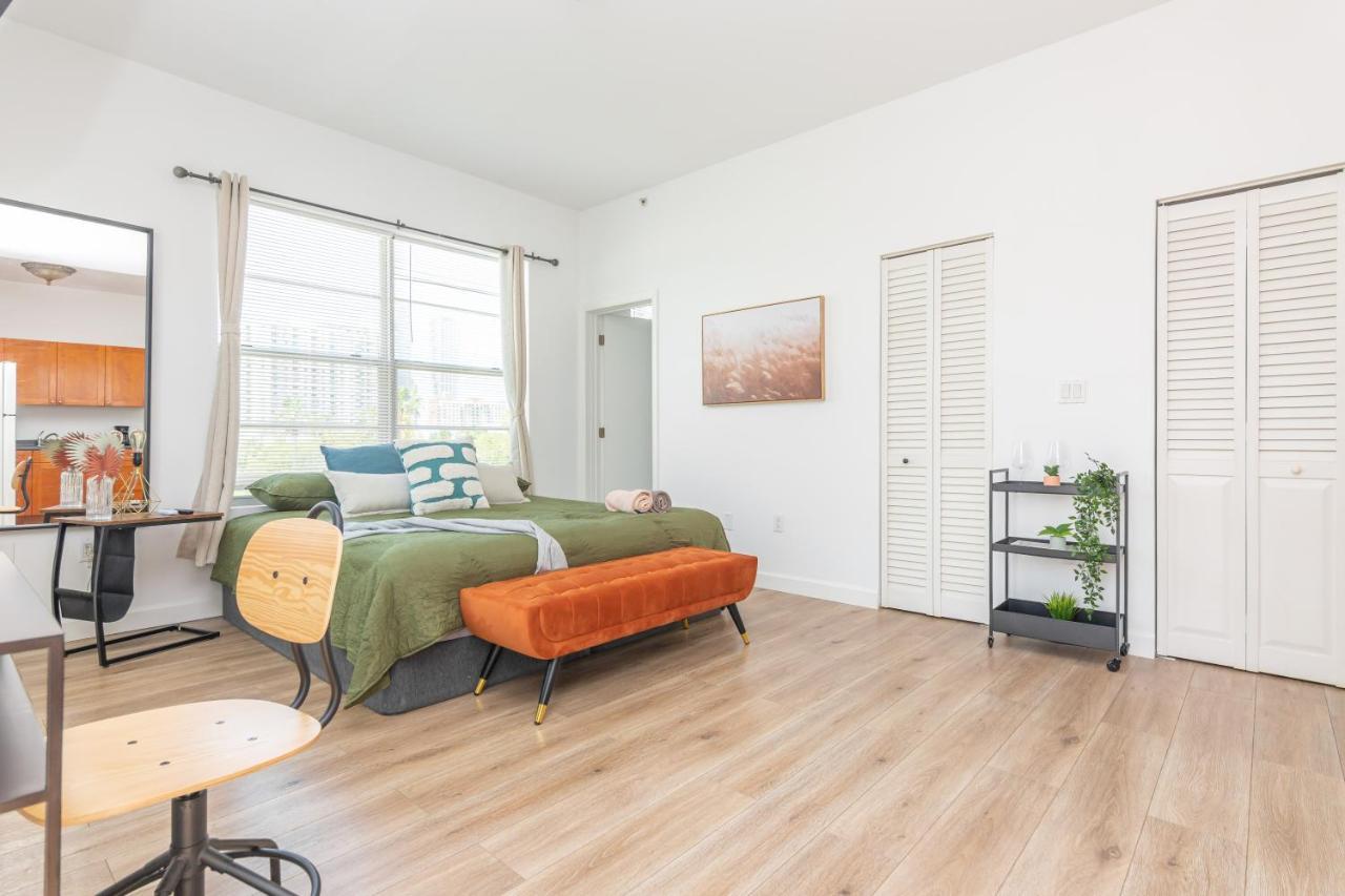 Home Miami Downtown With Balcony - 5 Minutes From Wynwood & Port - Art District Near Beach Exterior photo
